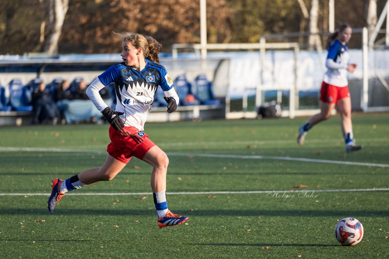 Bild 154 - wBJ Hamburger SV - Holstein Kiel : Ergebnis: 8:0